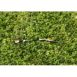 Akumulatorowe nożyce do żywopłotu na wysięgniku Stihl HLA 56 - bez akumulatora